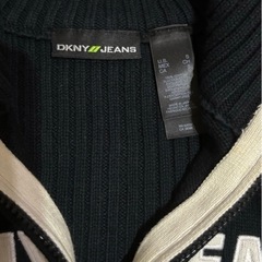DKNY ジップアップ　ニットの画像