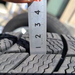エクストレイルT32 OPホイール中古 冬タイヤ付き チェーンもご一緒にの画像