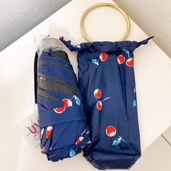 【新品未使用】折りたたみ傘 日傘 晴雨兼用 軽量 UVカット 6本骨 収納袋付き さくらんぼ柄の画像