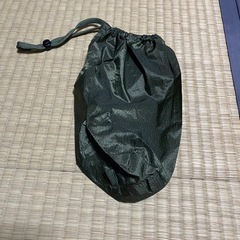 ウルトラライトダウン 収納袋付き　オリーブ の画像