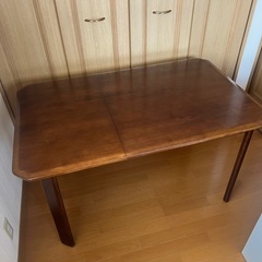 折りたたみ　ダイニングテーブル　延長ダイニングテーブル　可変式　伸長式　120cm（最大）の画像