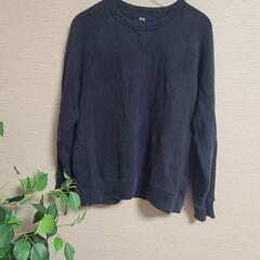 UNIQLO　黒 クルーネック トレーナー