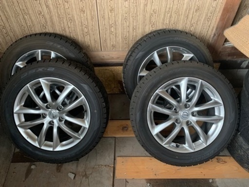 1本パンク有り17インチスタッドレスタイヤ