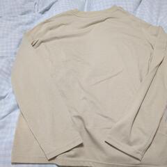 レディースベージュ長袖Tシャツの画像