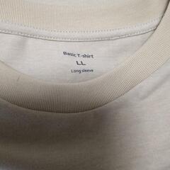 レディースベージュ長袖Tシャツの画像