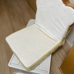 座椅子 N食パン