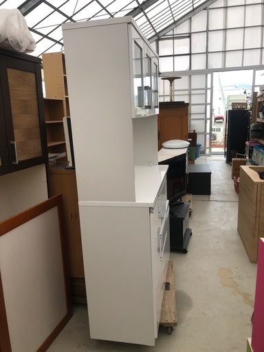 人気の白家具❗️120cm幅のキッチンボード /食器棚 120cm×47cm×高さ200cm コンディション良好品❗️ 