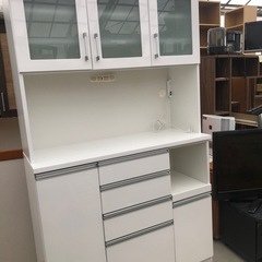 人気の白家具❗️120cm幅のキッチンボード /食器棚 120c...