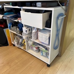 カラーボックス　キャスター付