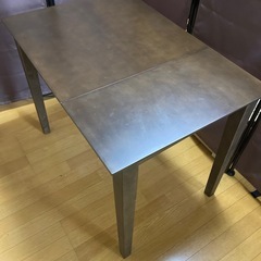 テーブル※大きさ調節可能の画像