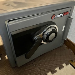 Sentry MS0200 - コンビネーションロック付き耐火金庫