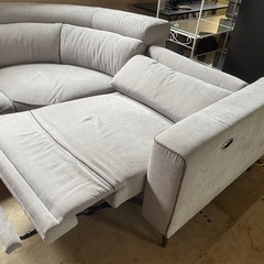 102800 大型ソファー電動リクライニング機能ありL字ソファカウチソファコーナーソファスイートデコレーション　の画像