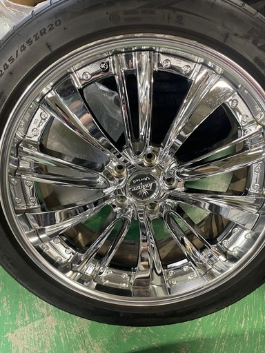 クレンツェ245/45/20