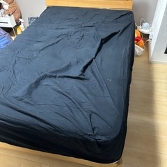 セミダブル（マットレスつき）
