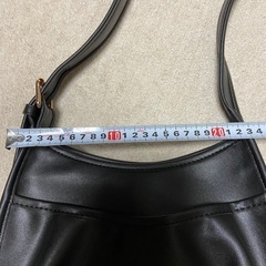 新品未使用　黒　ショルダーバッグ　レディースの画像