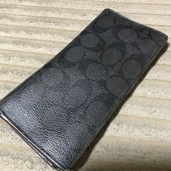 破れ財布の画像