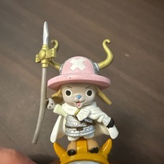 ルフィー、チョッパーフィギュアの画像