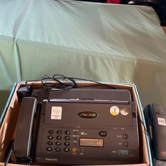 パナソニック📞 ファックス
電話機子機付きの画像