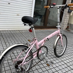 【20インチ折りたたみ】6段変速、泥除け付き❗️前タイヤ、変速、ブレーキワイヤー新品交換済み❗️若林自転車　膳所店　SALE中❗️の画像