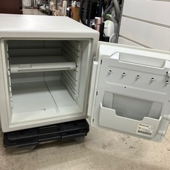I2410-772 Sentry Safe 金庫 テンキー式 取説なし ボタンの反応・開閉確認済み 中古の画像