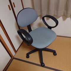 　回転事務椅子