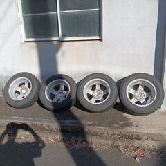 ホイール付きスタッドレスタイヤ（１９５ ６５Ｒ １５）の画像