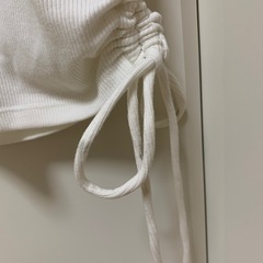 ZARA トップスの画像