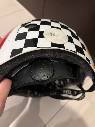 ストライダー(ヘルメット付き)