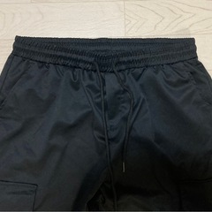 新品同様・男性用パンツ(黒色)の画像