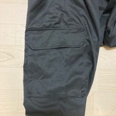 新品同様・男性用パンツ(黒色)の画像
