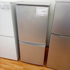 ★ジモティ割あり★ SHARP 冷蔵庫 137L 17年製 動作確認／クリーニング済み TJ6989 ☆ジモティ割あり☆ SHARP 冷蔵庫 137L 17年製 動作確認