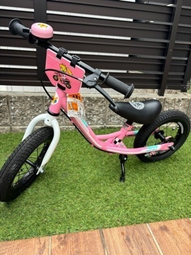 美品　ストライダー