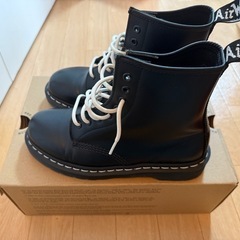 【値下げ】定価24000円Dr.Martens 25cm　1460 8ホールの画像