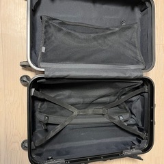 キャリーケースの画像