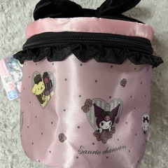 サンリオ　わがままキャッスルバニティポーチ