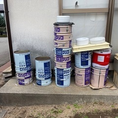 20リットルのペール缶 全部で16缶（内2缶は中身あり）