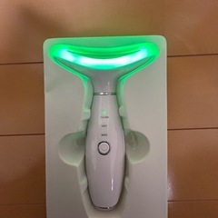 新品未使用！美顔器の画像