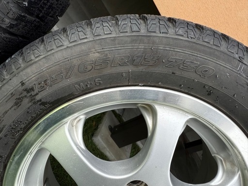 【受付終了】 
スタッドレスタイヤ　13インチ　4本　ホイール付　エブリィ