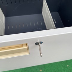 コクヨ 書類キャビネット 3段 鍵付 ロッカーの画像