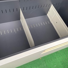 コクヨ 書類キャビネット 3段 鍵付 ロッカーの画像