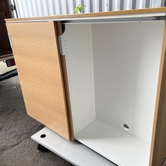 木製引き違い書庫引戸タイプキャビネットの画像