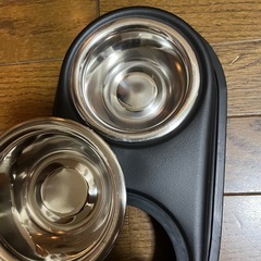 エサ入れの画像
