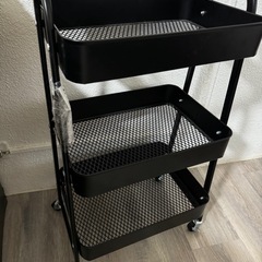 カート付き家具の画像