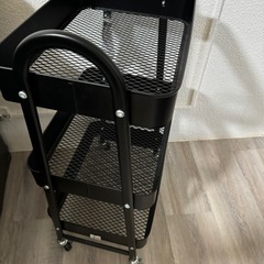 カート付き家具の画像