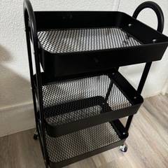 カート付き家具