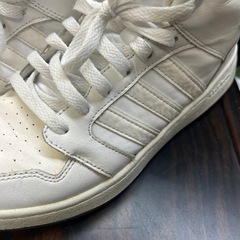 ＊  adidas ハイカット スニーカー ホワイト  ＊の画像