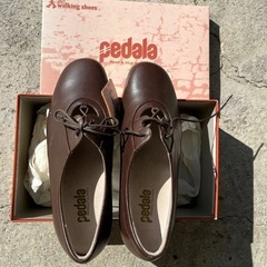 pedal walking shoes 23センチ