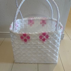 編みかご　未使用品