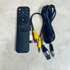 A6321【全国配送可能!!】Projectors プロジェクター YG-300の画像