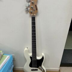 ベース　F324